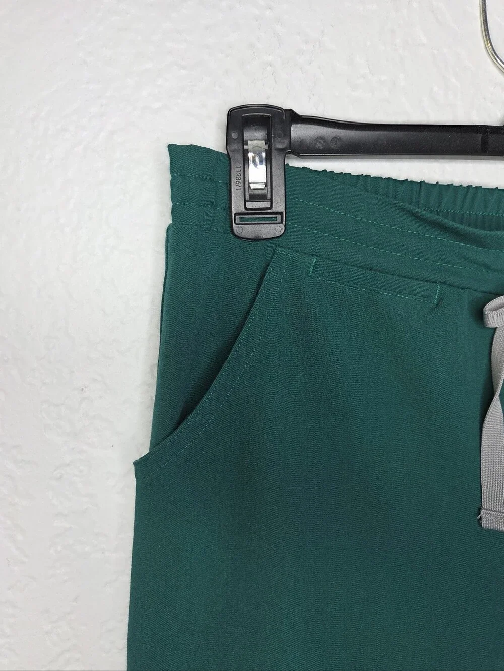 Figs Technical Collection Teal Green Drawstring Cargo Pants Size Small TW2000R